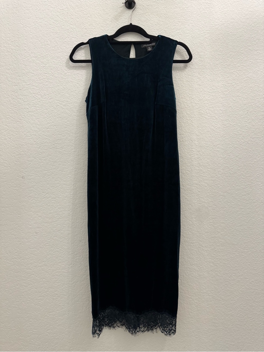A Pea in the Pod Dark Green Velvet Midi Dress with Lace Trim